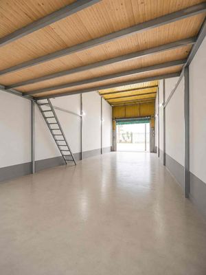 Rent a level 4, with a secure guard at the stock house. area 5 x 20 meters. It costs 13 million a month.