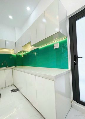 Need to rent an alley house 489/6 A Huỳnh Văn Bánh (1903) 13 Q.Phú Nhuận