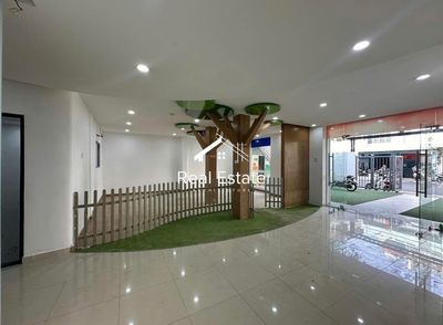 For renting Nguyễn Thái Bình-712 Q.Tân Bình, area: 10 x25 meters, 1 ground 2 floors