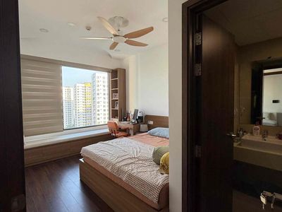Two bedrooms, two full bathrooms. Mp678.