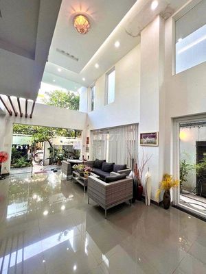 Rent the villa 20 Hiệp Bình, Thủ Đức - 8 bedrooms, 35 million