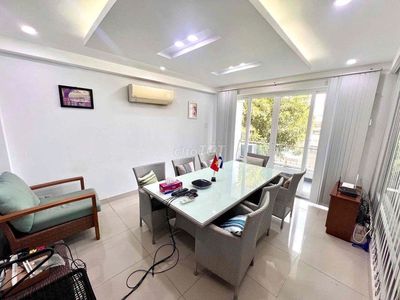 Rent the villa 20 Hiệp Bình, Thủ Đức - 8 bedrooms, 35 million