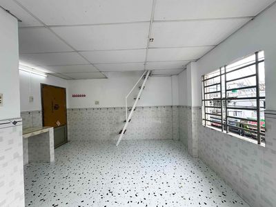 1 st floor 1 floor new level bgay Nguyễn Văn Công comfortable