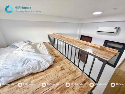 Rent a room with a full house close to college.