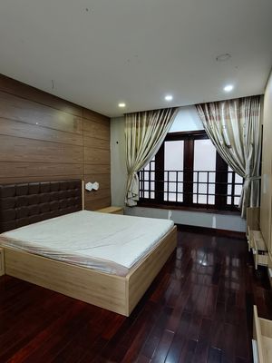 Rent the main building in the 456 Cao Thắng alley. area: 4 x 20 meters, 3 new floors