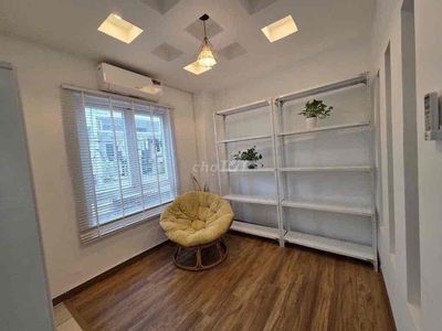 Renting the original apartment-- the alley, Huỳnh Văn Bánh.