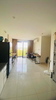 In Lomes only 1.5 million - fee - Full interior