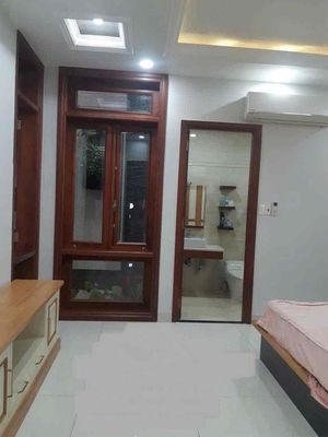 To rent the Phan Văn Hớn villa.