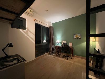 Please rent a new room with enough shelter at the Funky Bridge, District 7