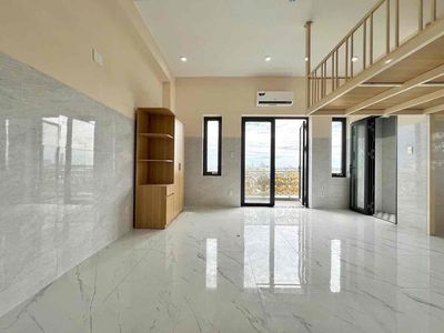 Open 20 P's 100 percent of the new watch center Bình Thạnh.