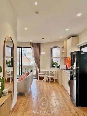 The 1st bedroom is a 60-foot open-room room at the Top of the First Mount.