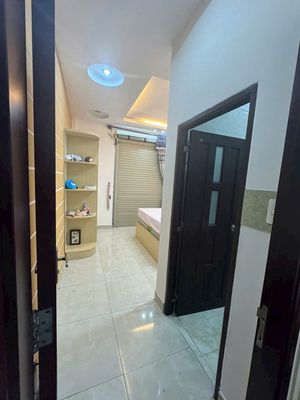 Rent the original house of mtkd Dân Chủ, Tân Phú. Area 4 x18-3, 4 bedroom, 5 toilets