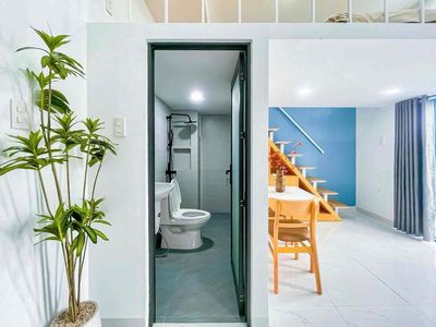 Tell Zhang 20 rooms in Blue Bank.
