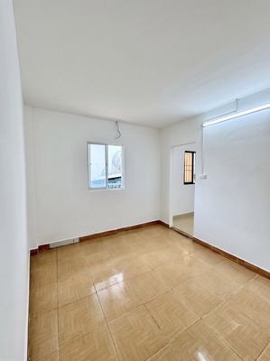Two separate rooms, broad balconies. Near Pa Xhan Long