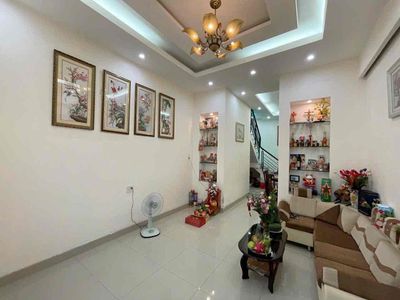 Renting a nice two-story house, 49th, 45m2, security, near the Peace Market,