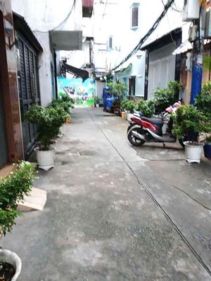 10 Nguyễn Tiểu La County square root 4 floors 38 m2 5 bedrooms only 16 million/vp oke