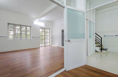 Renting 6 X15 3 floors in front of Tôn Thất Thuyết-7* 18 district 4