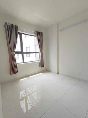 Rent Green River three bedrooms at 10 million.