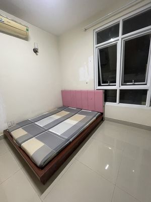 Rent a room full of furniture in the Southern Jewel complex 8