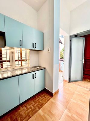 Rent the bandil's apartment with a kitchen room and a living room.