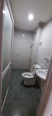 Rent two bedrooms. Two toilets with a basic interior for six million a month.