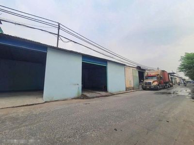 Rent the Nguyễn Thị Tú Park warehouse - 20 x22 - which is 55 million