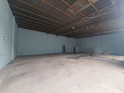 Rent the Nguyễn Thị Tú Park warehouse - 20 x22 - which is 55 million