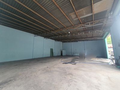 Rent the Nguyễn Thị Tú Park warehouse - 20 x22 - which is 55 million