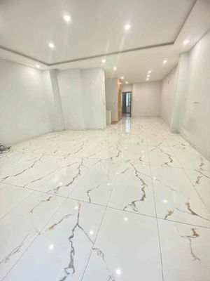 Rent an elevator with a Kadc Liên Phường District 9 at 29 million a month.