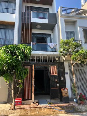 Rent Bưng Ông Thoàn 60 meters, 3 stories, Connected