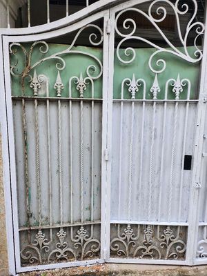 To the original home where there's more than 10 rooms available