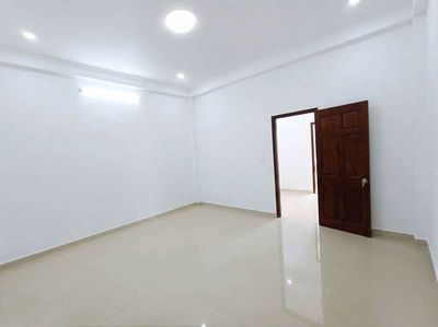 Rent a three-story Lâm Thị Hố-Tân Chánh Hiệp - 6-foot steam road