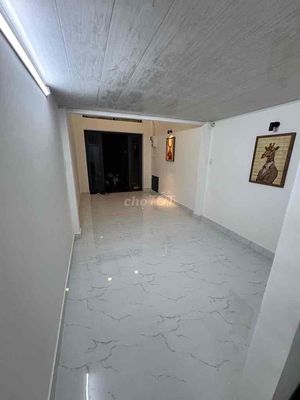 Let's rent a nice Tân Bình Ni Sư Huỳnh Liên.