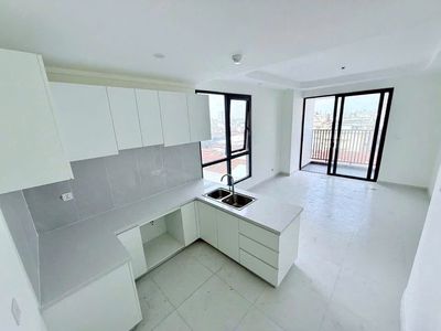 Rent a two-room Auriora District 8 apartment with 9 million air conditioning curtains.