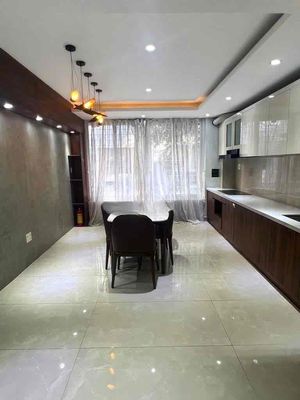 1st Street, 2rd floor Lê Đức Thọ 4 bedroom 5 toilets. 22 million.