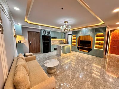 Rent the two bedrooms plus 107 M2 full full of furniture, centrosa county 10 at 30 million.