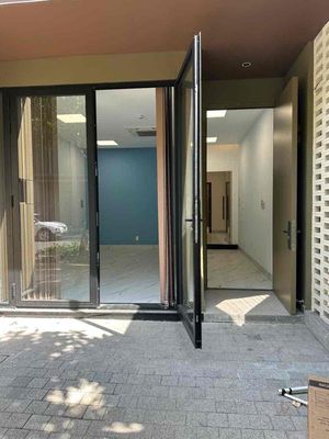 rent the original house in The Global City.