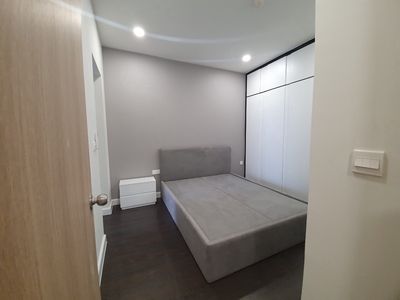 2 bedrooms/2 17 million Y toilets posted a picture of Golden Mansion Internet support