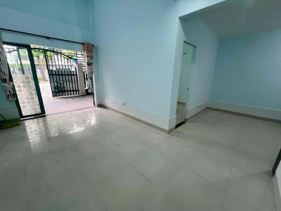 1 st floor 65 x14 3 bedrooms 2 Wic toilets near the Southern Li-Đỗ Xuân Hợp Bridge