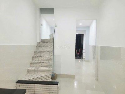 Rent the entire Lê Văn Lương alley, near lotte mart