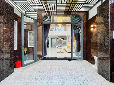 The 5th street corner of 5 by 14 feet behind 3 5th floor bedroom 3 toilets with 17 million interior bedrooms