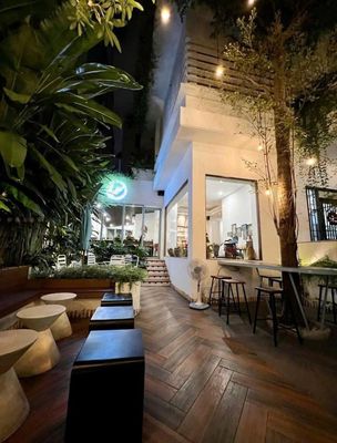 Rent Hoa Mai qpn - 16 X18 M, turn over, big area - price: 100 million.
