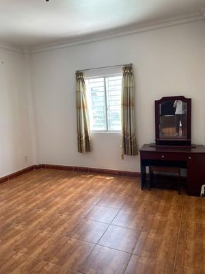 Rent an entire house in the center of District 2