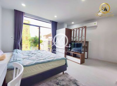 Rent the apartment. A balcony bedroom near the 7th floor.