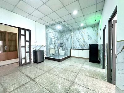 The two bedrooms are 100 meters wide near Lang University, Uth, the B9th Academy.