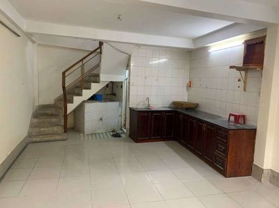 4 rooms 5 X 15 M Hà Tôn Quyền