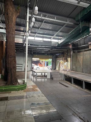 renting Trung Mỹ Tây parallels