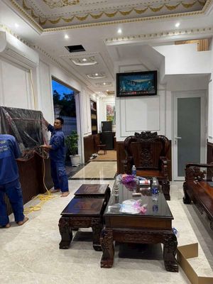 It's the owner of the fun house who has a 500-pound elevator that costs 12 million.
