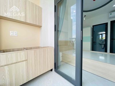 The new window window is the basic interior window for rent near Bik Bik
