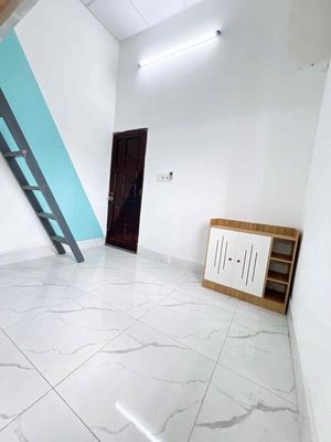 A guard room that walks through the University of Liang based on 2